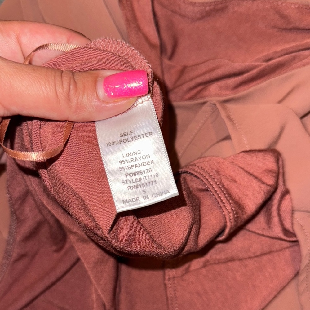 Lelis- One-Shoulder mauve color Bodysuit size Small - Picture 12 of 12